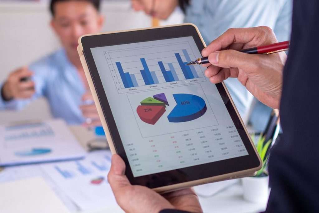 Give your Data & AI strategy a backbone!